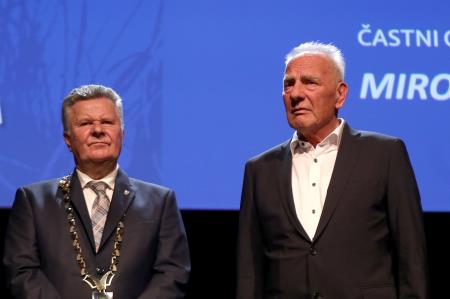 SLAVNOSTNA SEJA  45 FOTO LJUBO VUKELIČ